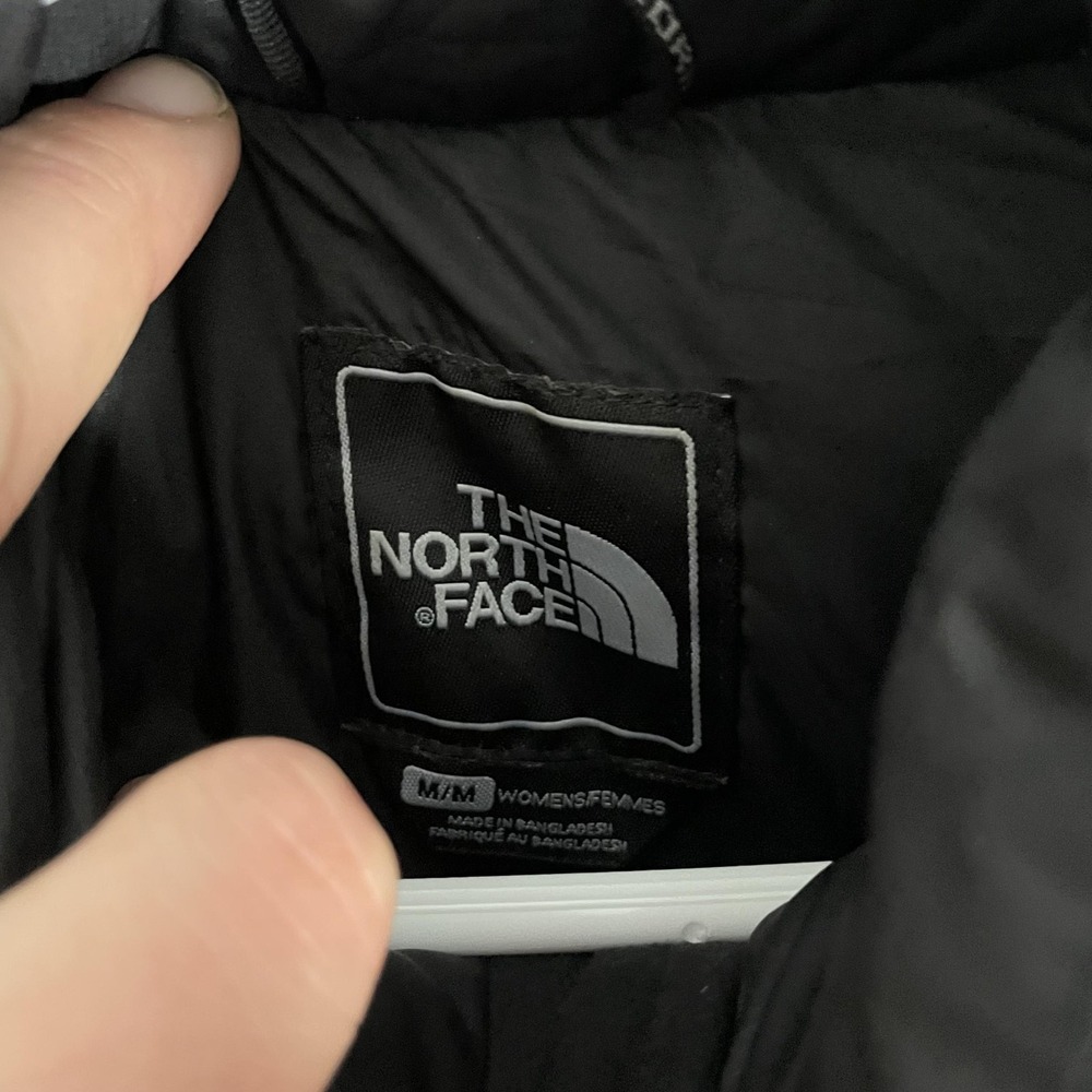 The North Face Vest Womens Medium Black 700 Down Quilted Puffer Full Zip Warm - Picture 5 of 8